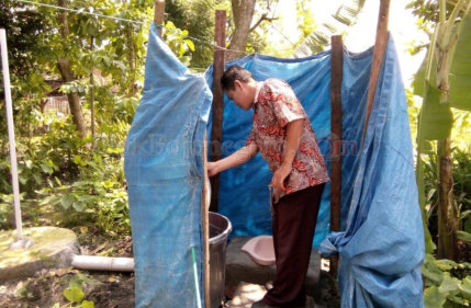 EMCL Tinjau Hasil Program Jamban Sehat Gayam
